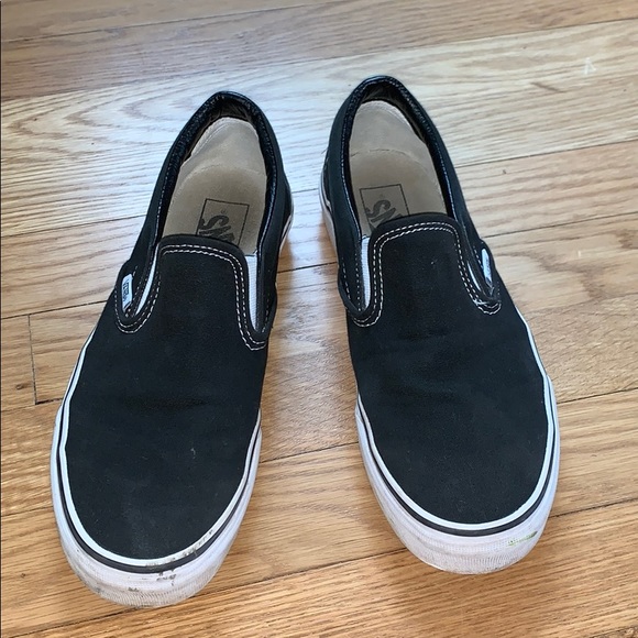 black vans slide on